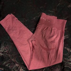 Women's NVGTN contour seamless leggings